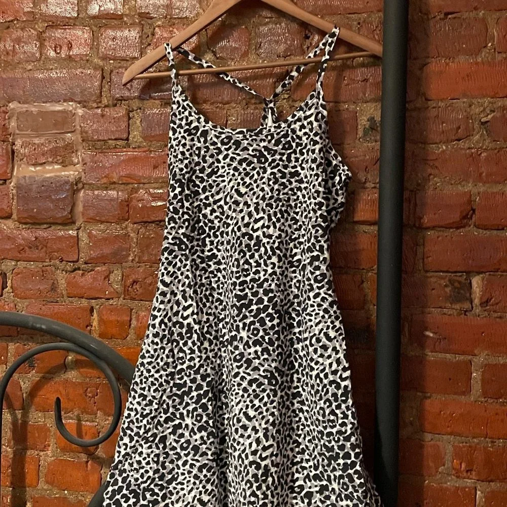 Outdoor Voices Snow Leopard SET: Exercise Dress + Doing Things Bra, Size Medium - Picture 3 of 14